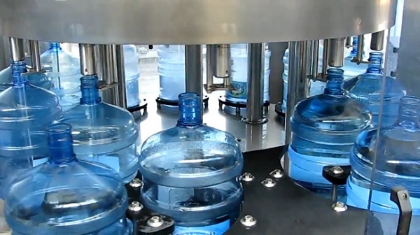 Dây chuyền sản xuất nước uống đóng bình